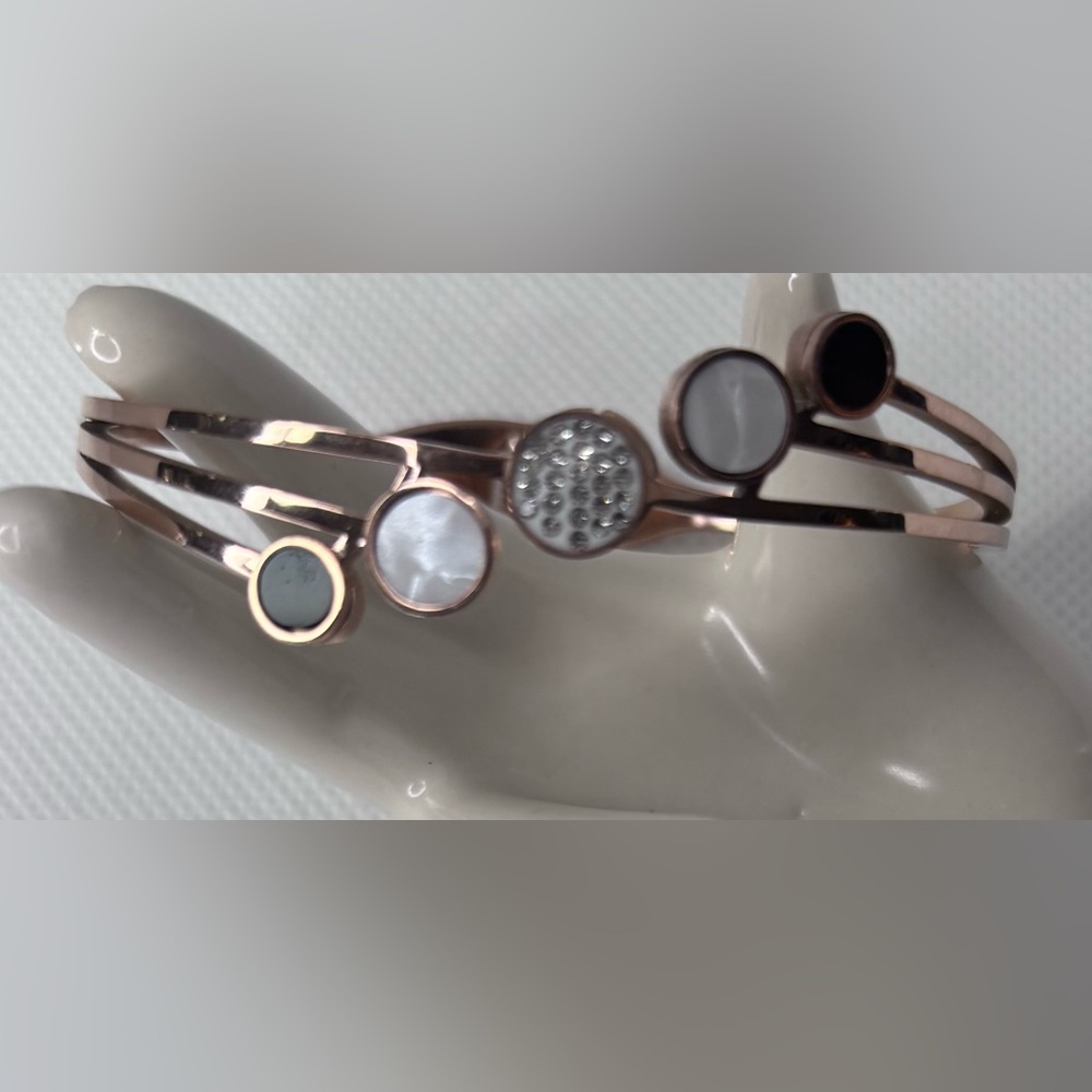 ✨ Rose Gold Triple Band Modern Bangle Bracelet ✨